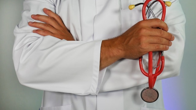 Naturopathic Doctor or Functional Medicine Physician: Which One Are Houston Patients Actually Looking For?